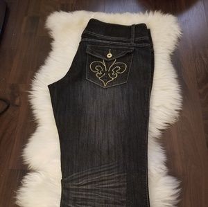 Dereon Whiskered Flared Leg Jeans NWOT | Black